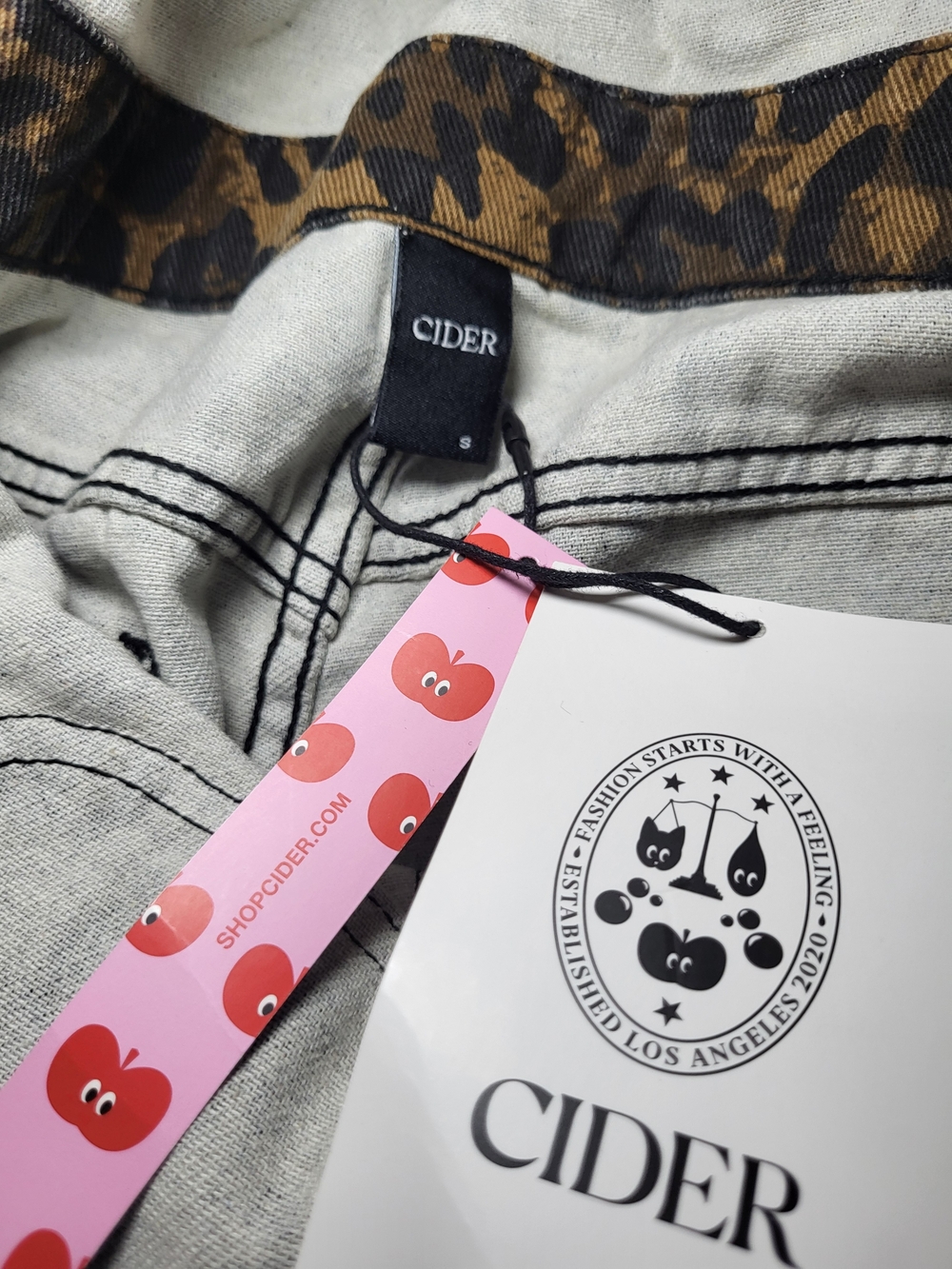 NWT Cider Overalls Oversized Cheetah Print Wide-Leg Cotton Cargo. - Picture 3 of 9